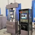 Máquina de ensayo de fatiga servohidráulica de sobremesa
