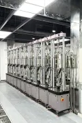 Máquina electromecánica de ensayo de fluencia y rotura por tensión